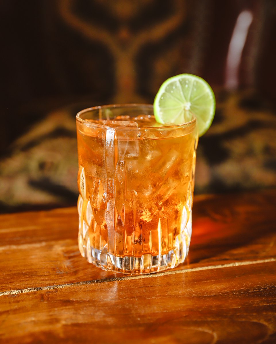 OakRoomLV's tweet photo. Neat, straight or on the rocks? We can make it happen. #OakRoomLV https://t.co/xr8m5C833b