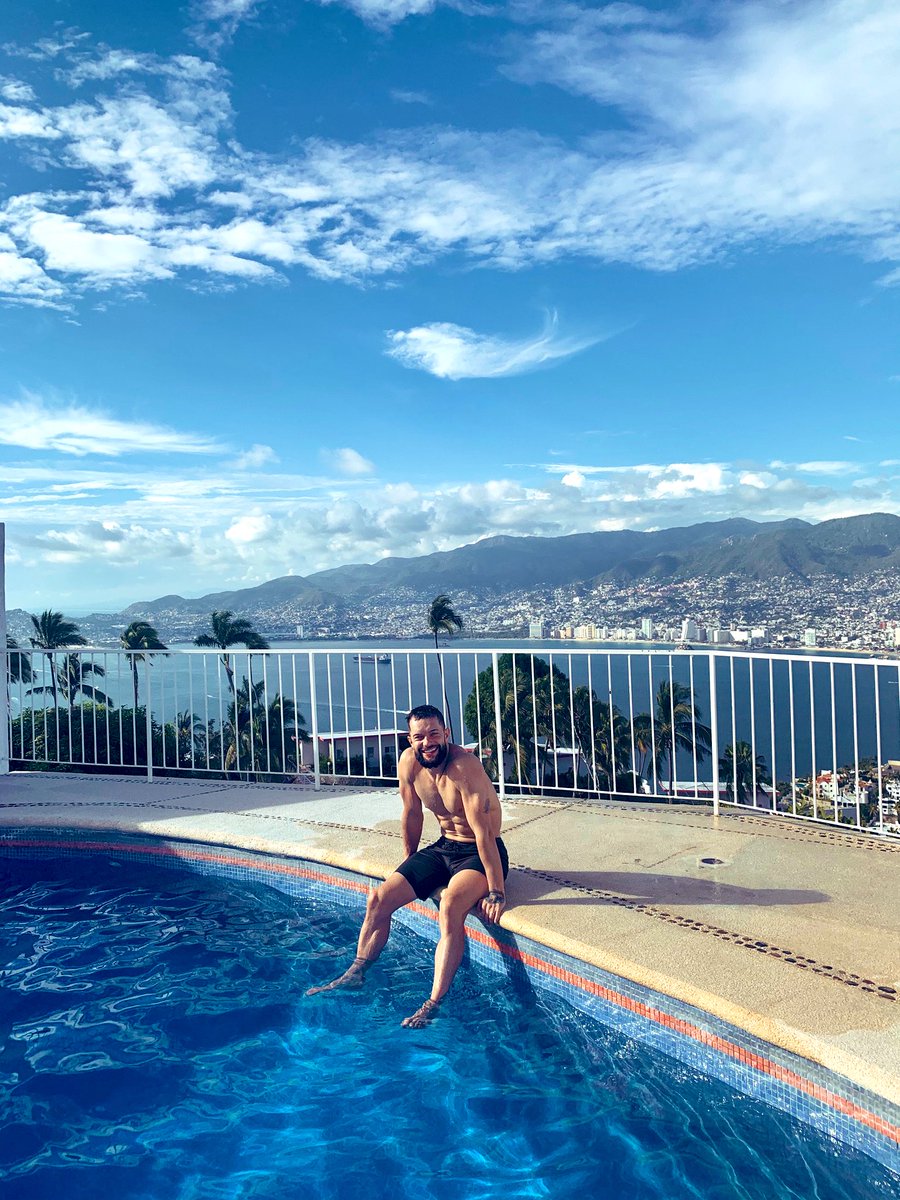 FinnBalor's tweet photo. Loco in Acapulco https://t.co/ZM0pUpBrOH
