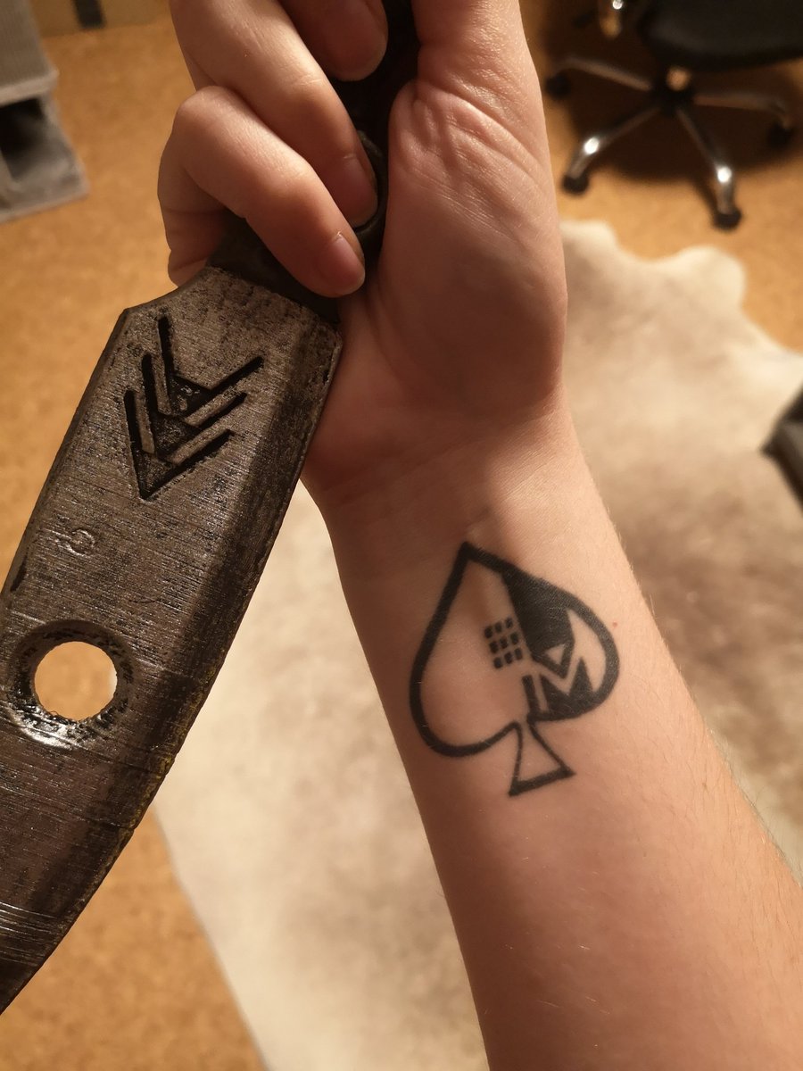 Hey destiny community im curious, show me your tattoos, here are mine! @bun...