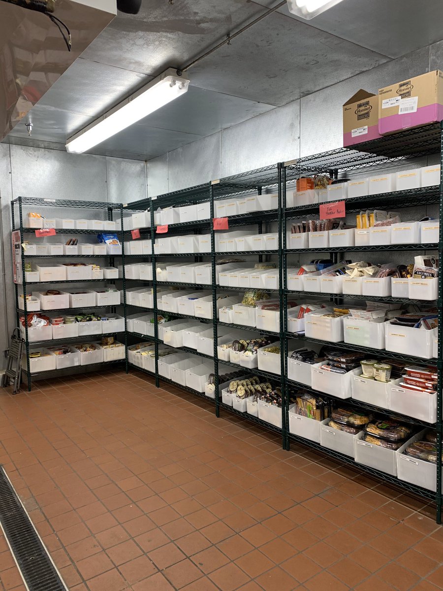 My Food Service TL, Rachel, setting the tone for 2020 with #boxless in deli!! <a href="/FBDir_Mbanks/">Maceo Banks</a> <a href="/stefanglin/">Stephanie Anglin</a> <a href="/veramay11/">April Bengert</a> #snapback