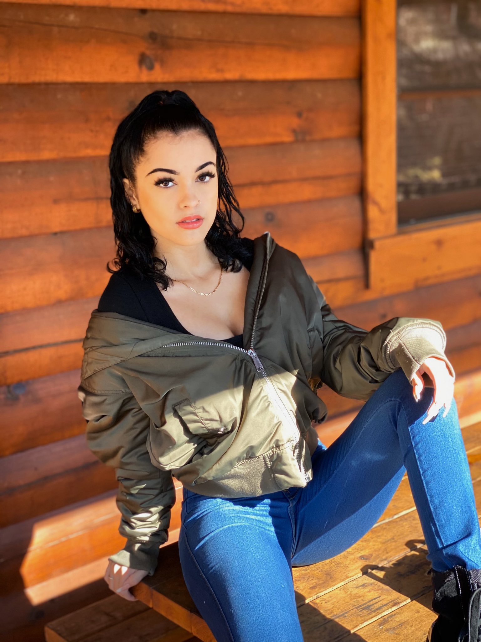 Malú Trevejo Vip: The Reality Check - hqk7tw3