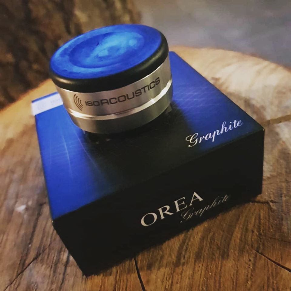 IsoAcoustics's tweet photo. Cool shot from sweden_hifi ๐๐ป๐ธ "The brand new @isoacoustics Orea Graphite are now placed under my #Copland DAC-215."
#isoacoustics #tweeks #hifi #sweden_hifi #madeincanada #graphite #copland #coplandaudio https://t.co/K6Gu5nhq9q