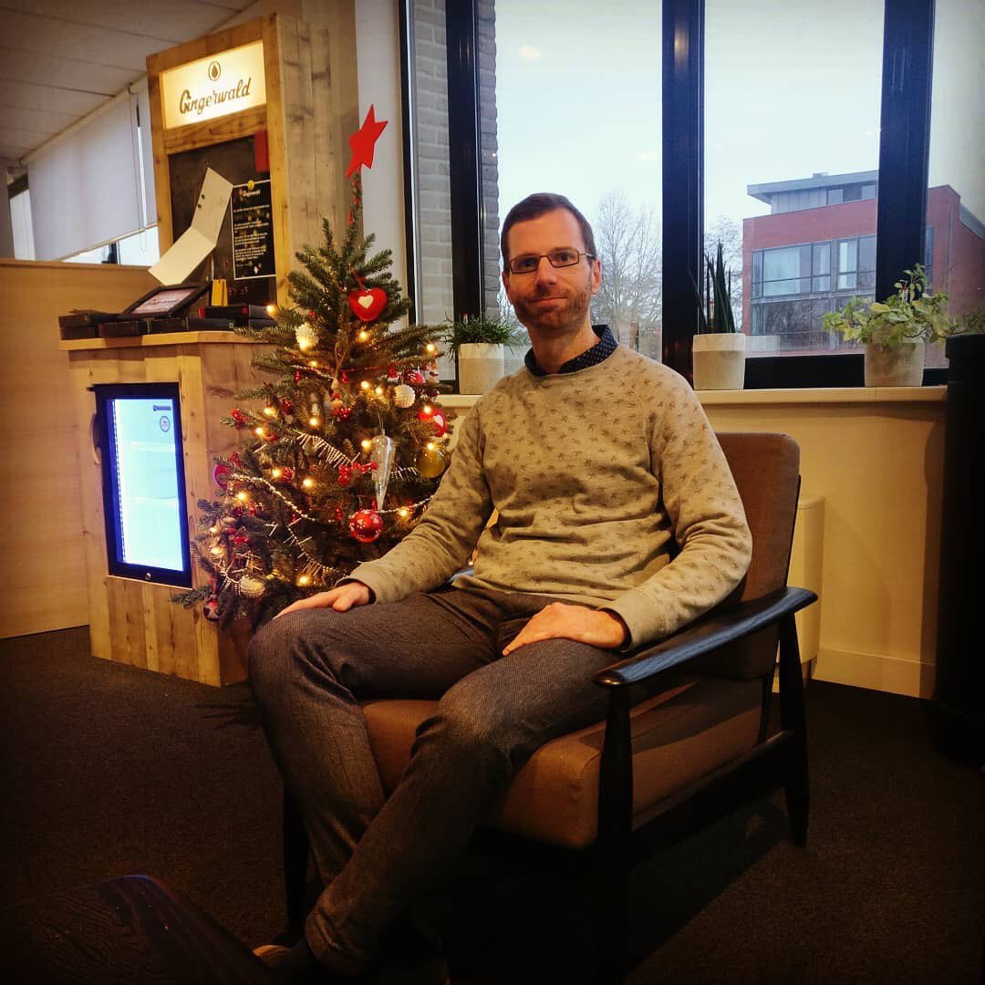 Arxus_Cloud's tweet photo. Het nieuwe jaar starten we bij Arxus met een nieuwe medewerker, Philippe!
Welkom! 💪
#WorkAtArxus #TeamArxus #Nieuwjaarsresolutie https://t.co/lHdgliPR13