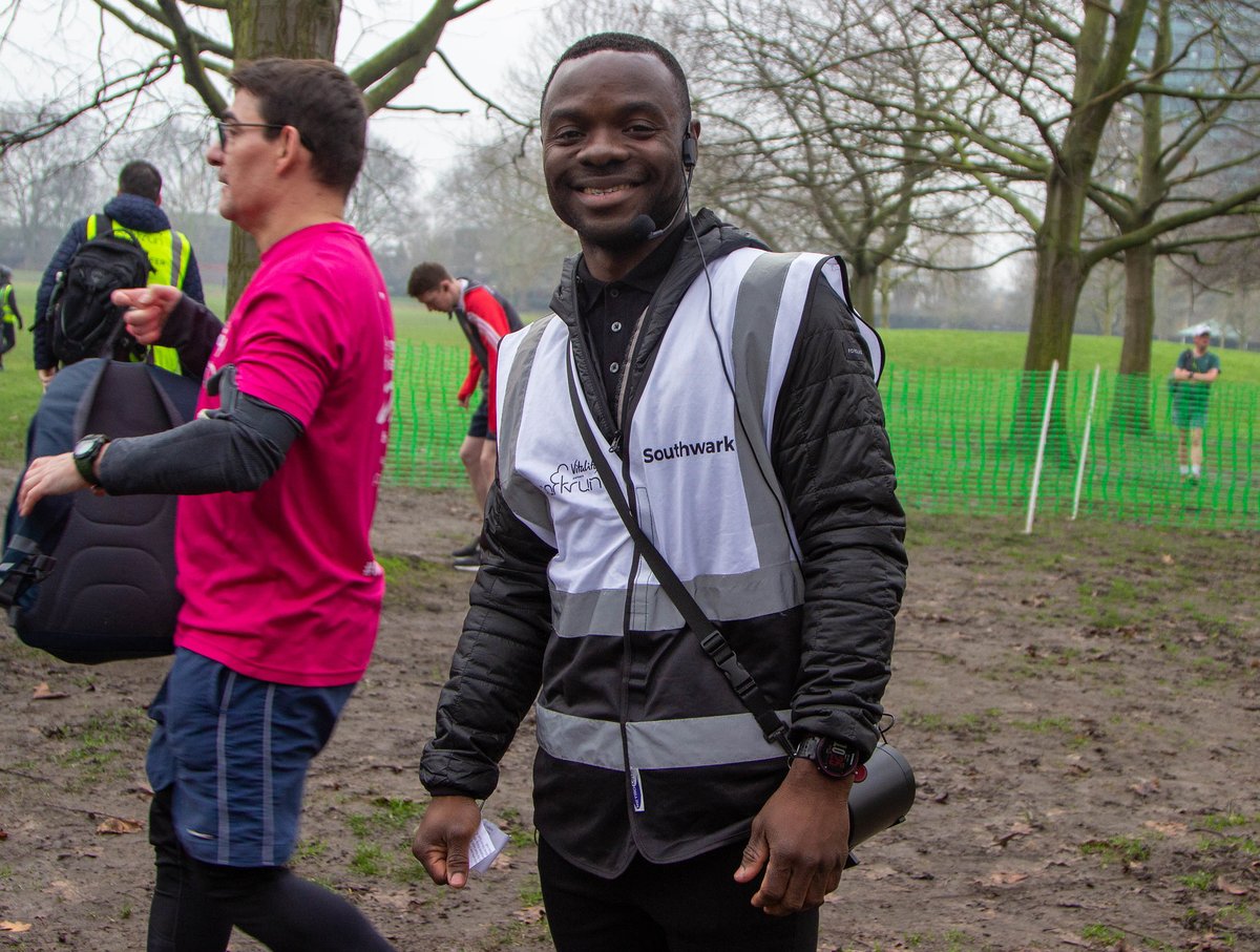 parkrunUK's tweet photo. Let's just say it was a busy parkrun morning around the world on New Year's Day 😳

📍 853 events
🏁 235,717 finishers
🖐🏾 15,166 volunteers

🌳 #loveparkrun https://t.co/7SFHhdFrsl