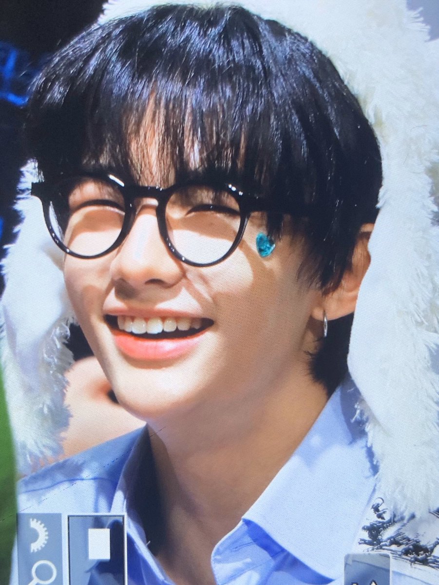 「 day 2/366 」　　　↳  #스트레이키즈  #황현진  hyunjin, i love you so much. i love you more than you know ^__^