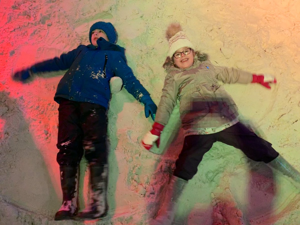 SStani001's tweet image. @latimerprimary Fun in the snow ❄️ #ClassKB #ClassPK #Latimertogether #nobatteriesrequired