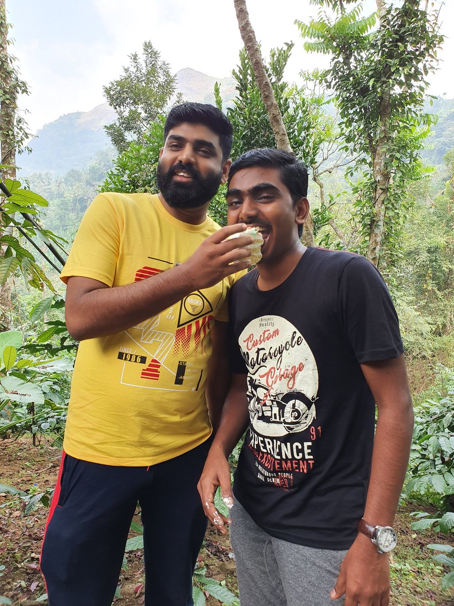 mandytechnology's tweet photo. Belated happy birthday!!Wishing a wonderful year and success in all you do #vital #vitalindia #office #family #Celebration #latepost #fun #mandytechnologies https://t.co/Wy6qD9xNno