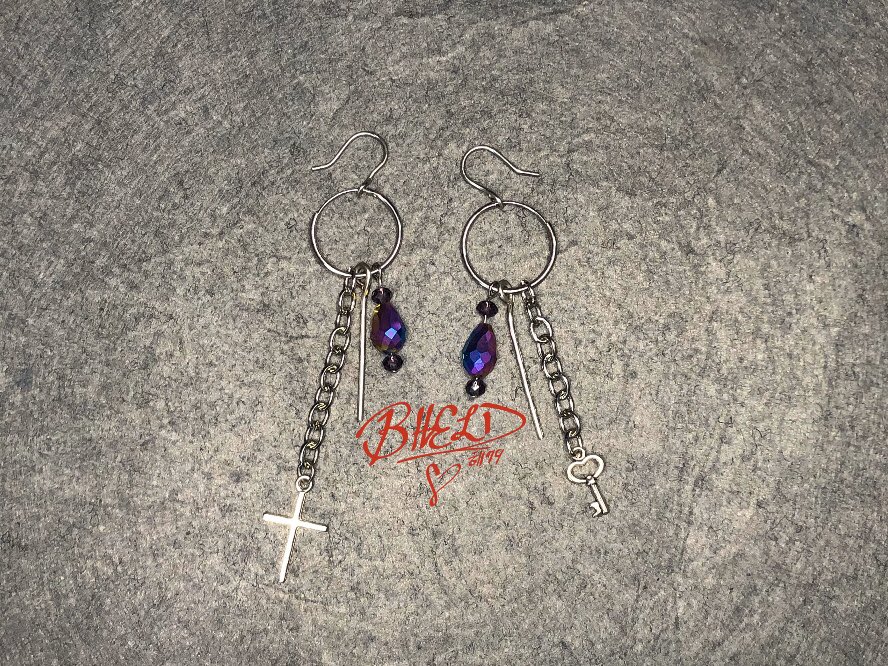 bheldpr's tweet image. 💜Borahae💜
💜I Purple You💜
          🙌🏼🌹💜

👇🏼You can find the Borahae dangles here👇🏼
 bheldpr.my-online.store/Borahae/p68185…

#BHELDPR #BTSARMY