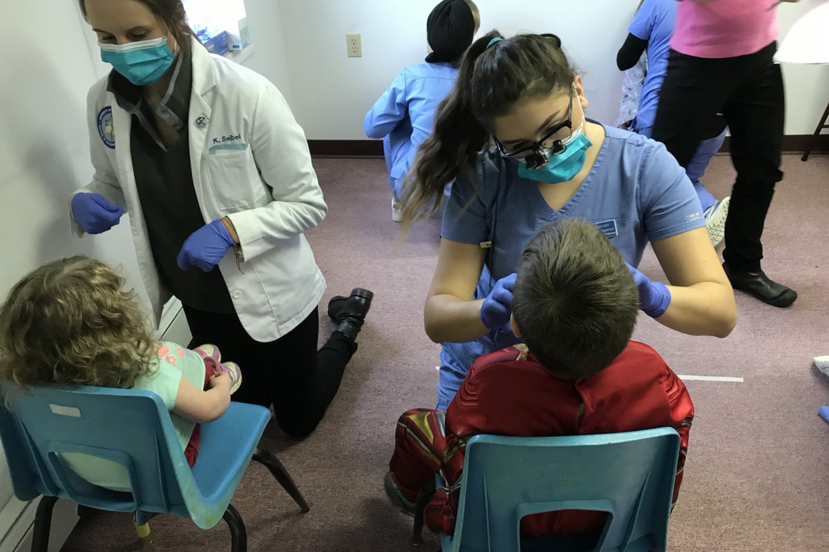 UNECDM's tweet photo. https://t.co/ocJCQoMcF8

CDM students have partnered with other UNE health professions students to provide oral health treatment at Head Start sites around the state that are lacking dentists. #UNE #UNECDM #UNEDentalMedicine https://t.co/nIIBs2VmoU