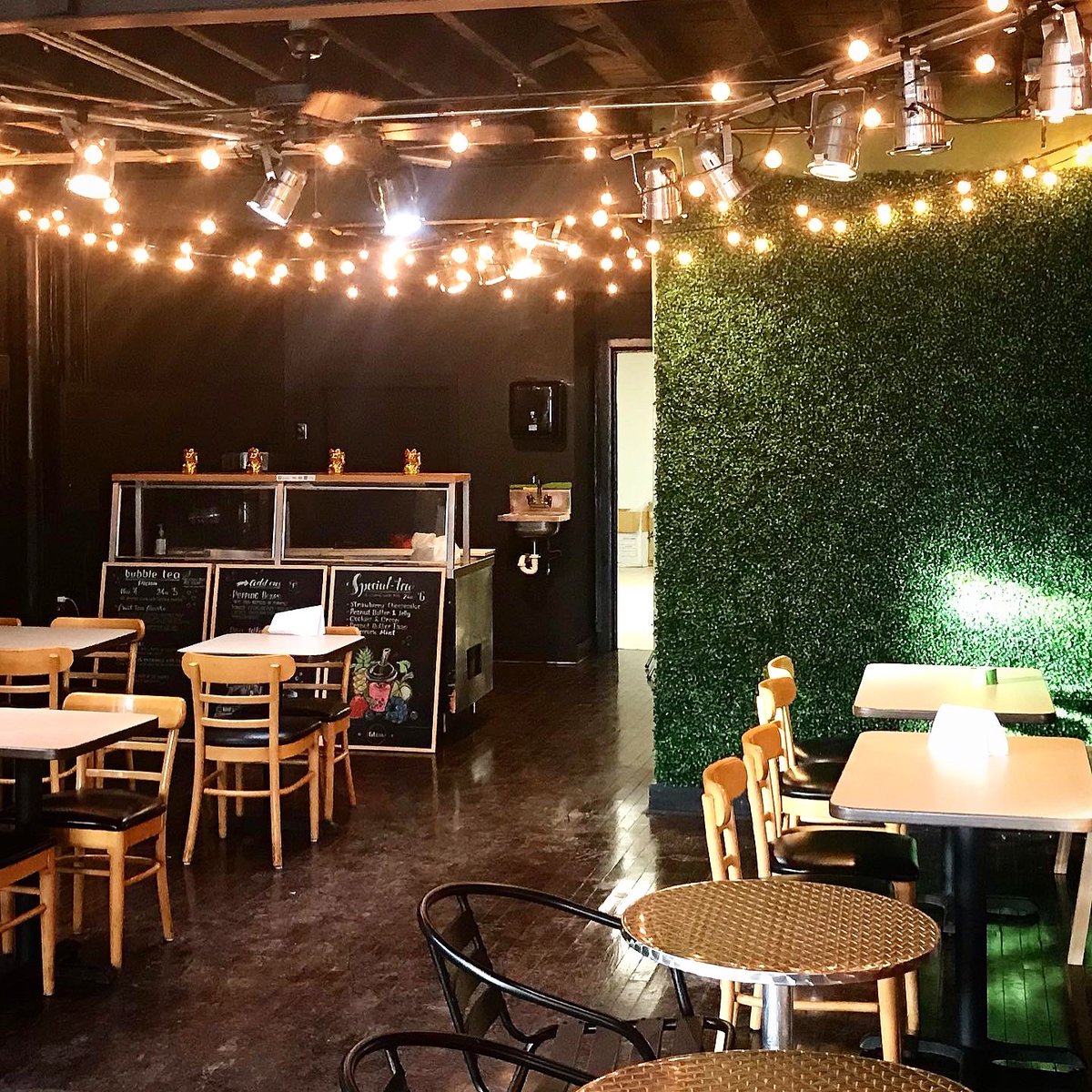 RollnDeepRoc's tweet photo. Still working out our set hours but We’ll be open again this Saturday and Sunday from 11-4!
2 Rochester Public Market 14609
#rochester #rochesterny #rocfoodies #rocfood #rocfoodtrucks #rocbft https://t.co/HgaSxDYDtR