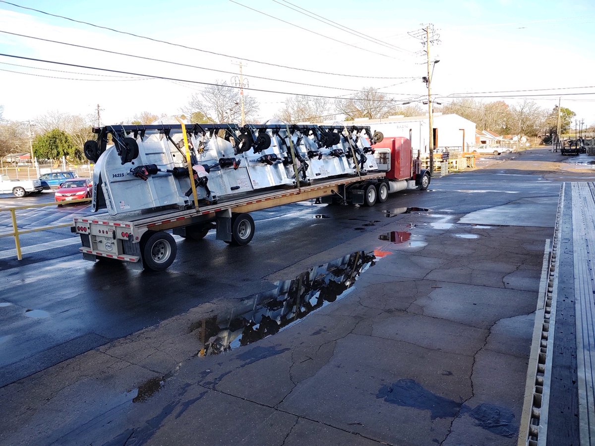 BushHogLLC's tweet image. Old product brought back with a fresh new look! Now shipping 4215's! #BushHog #MultiSpindle #Galvanized