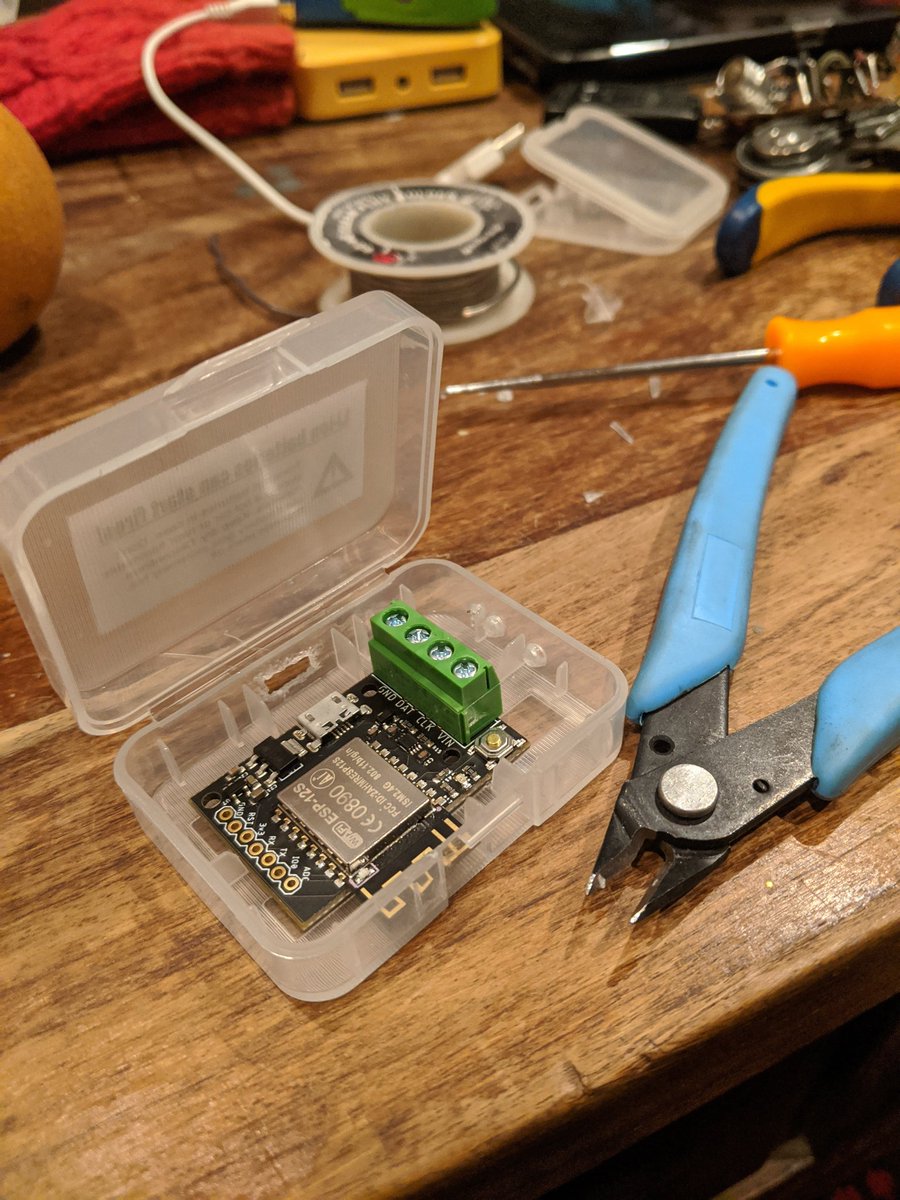LaserMistress's tweet photo. Made a #pixelblaze LED controller case out of an old #LiPo case, by hand, with snips, punches, foam and a file. I love it ๐ #womenintech #ledlighting #hardwarenerd #wearables https://t.co/yZK20kUFGC