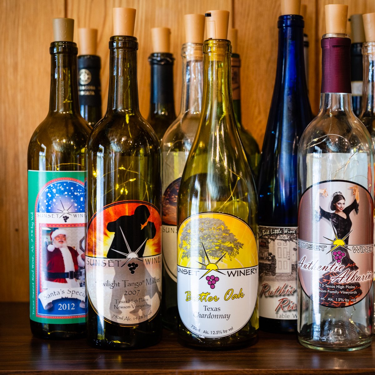SunsetWineryTX's tweet photo. Start the decade with an extra special bottle. https://t.co/HDOaahtVRU