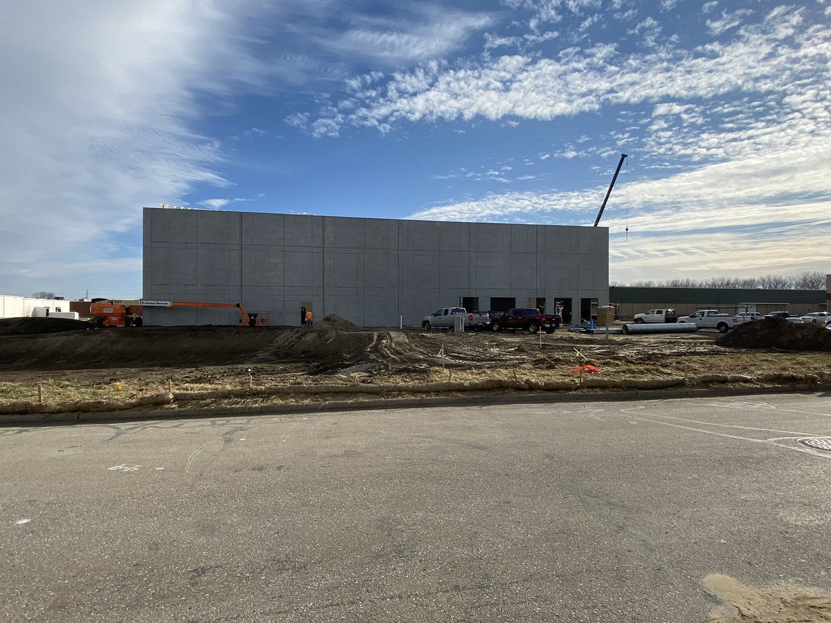 MillerStauch's tweet photo. Check out the progress being made at the Cranemasters build in Riverside, MO. https://t.co/UuV0Gb4Fc1