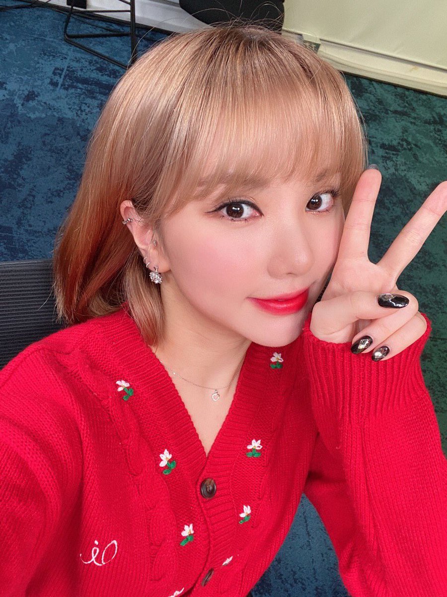 archiveyeochin's tweet photo. ೋ 200102  •  © twitter update
#여자친구 #은하 https://t.co/MdOq5pdV60