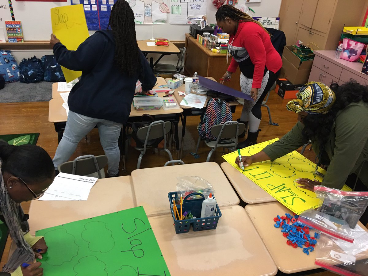 EvaPCFISD's tweet photo. Dedicated KGES teachers coming in over Winter Break to get Math and ELA workstations ready for our students! 🖍 👩🏽🏫 ✏️ #KGES #HISD @marques_collins @msjacksonclassy @CynoviaH #StudentsFirst https://t.co/HAbTwdH3s4
