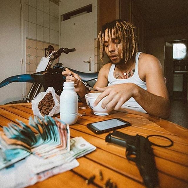 rapghettonews's tweet photo. Zolabeille a comprit l’importance de prendre un bon petit dej pour démonter la concu🥛🔪
.
.
.
#rapfr #rapfrancais #rapfreestyle #rapper #rapghetto #freestylerap #frrestyle #punchline #citations #citation #humour #drole #rire #fourire #humour @binkszola https://t.co/drkcy05mxh