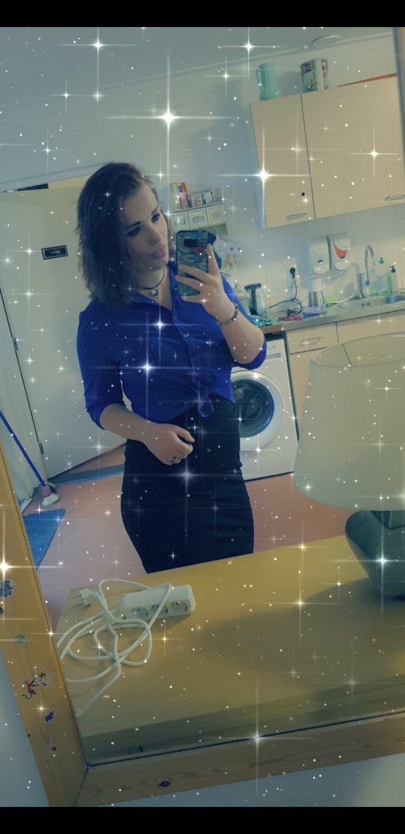 aytjeeeee's tweet photo. Gelukkig nieuwjaar iedereen!❤🌟🎇🎆🧨 maak er een mooi jaar van! Doe dingen waar je blij van word! Doe iets wat je gelukkig maakt! Ga je dromen achterna!💎 2020 !💎 https://t.co/lXWpT9NXpV