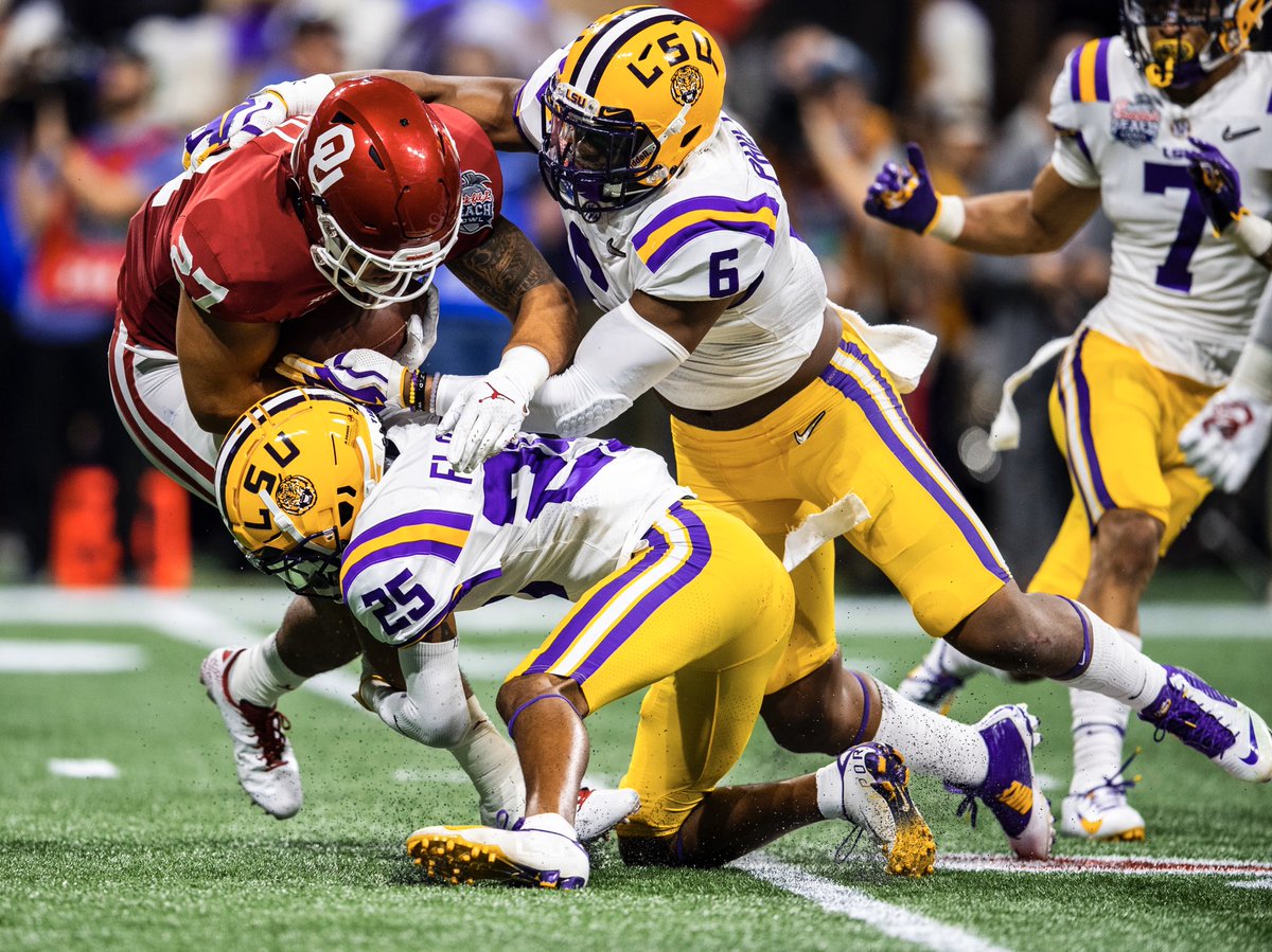 GusStark_'s tweet photo. Chinese Bandits 🤯   

#GeauxTigers #CFPlayoff https://t.co/EKieryiNxt