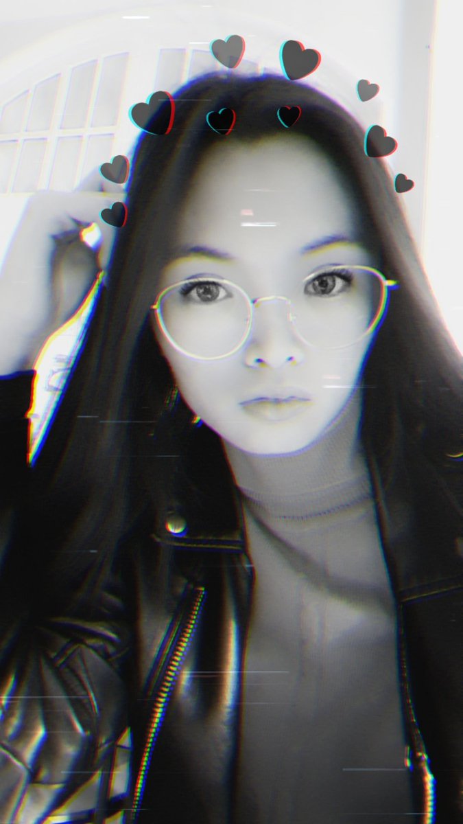 LissouChutee's tweet photo. Love Yourself 🇻🇳#AsiansTakeOver2020 https://t.co/QpTTo4vTUz