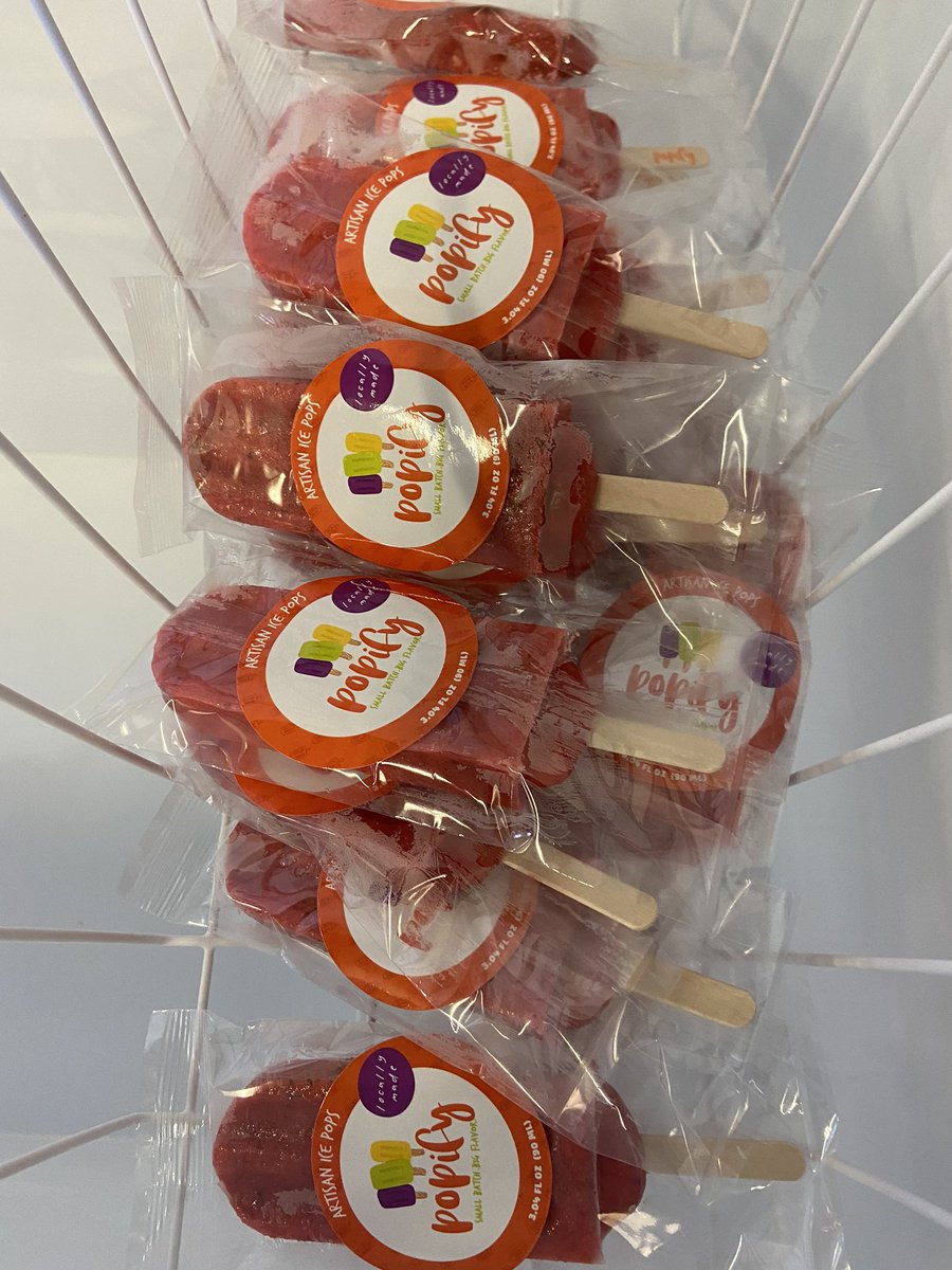 popifypops's tweet photo. We’ve been busy in the kitchen making strawberry basil pops. #thinkingaboutspring #oakpark #chicago https://t.co/B7r4gaL7BW