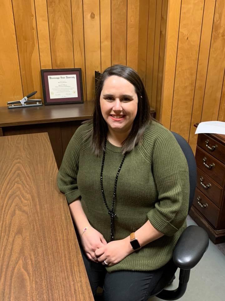 MSUExtService's tweet image. New year, new Extension agent! Join us in welcoming Laura Reed to our Lee County Extension Office staff! #MS4H #MSUext 😃