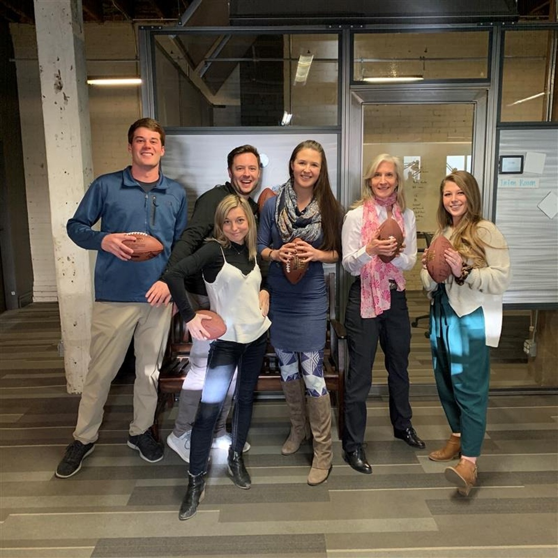 Our marketing team is excited to kick-off the new year at Wurk - Get ready for some awesome new cannabis payroll &amp; HR content in 2020!
.
.
.
#enjoywurk #cannabis #cannabismarketing #cannatech #payday #colorado #wurk #startup #marketing #team