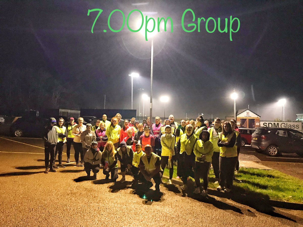 justrunpenybont's tweet photo. 💥 New Year Started with a Bang 💥
Well done everyone, just under 100 of you braved the rain.
👍Da iawn chi
👍Well done all
🗓 See you all Tuesday
#run #runningbuddies #running #socialrunning #runwales #irunwales #rhedeg #cwmnida #lanymynydd #lawrycwm #mas #felygwynt https://t.co/ULLorbBrFW