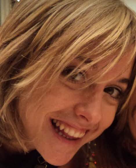 Anny53010435's tweet photo. "Scrivilo negli occhi, fai di un attimo l'eternità... " ♥️ #nadiatoffa #sorriso #eternita #Angel #leienefannobene #laurapausini #senonte https://t.co/9AcxkmIach