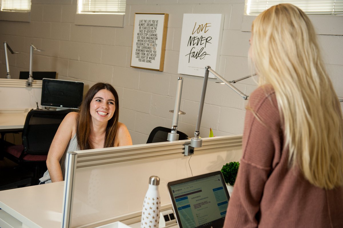 The 2020-2021 Theta Foundation Scholarship Application is opening soon! Did you know scholarships are available to both collegians and alumnae? Check out this blog post with four tips on how to get ready to apply.
-->bit.ly/2tsADPC