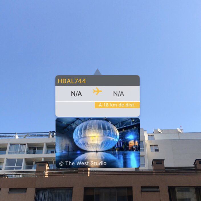 fabyantro's tweet image. Globos de #ProjectLoon de @Google recorren el cielo de Santiago. @biobio