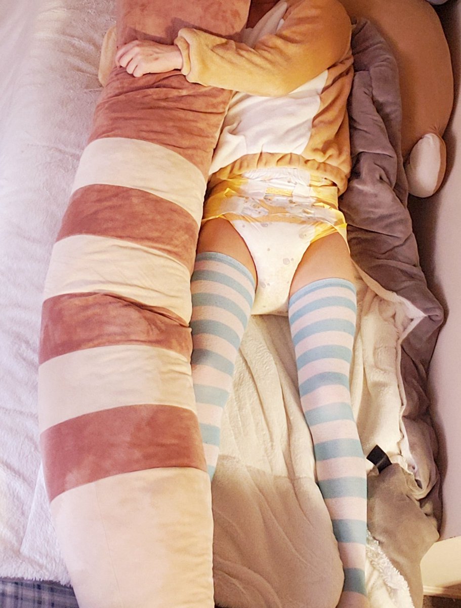 yggiToryM's tweet photo. Comf time with furret https://t.co/1SxfIv7OuG