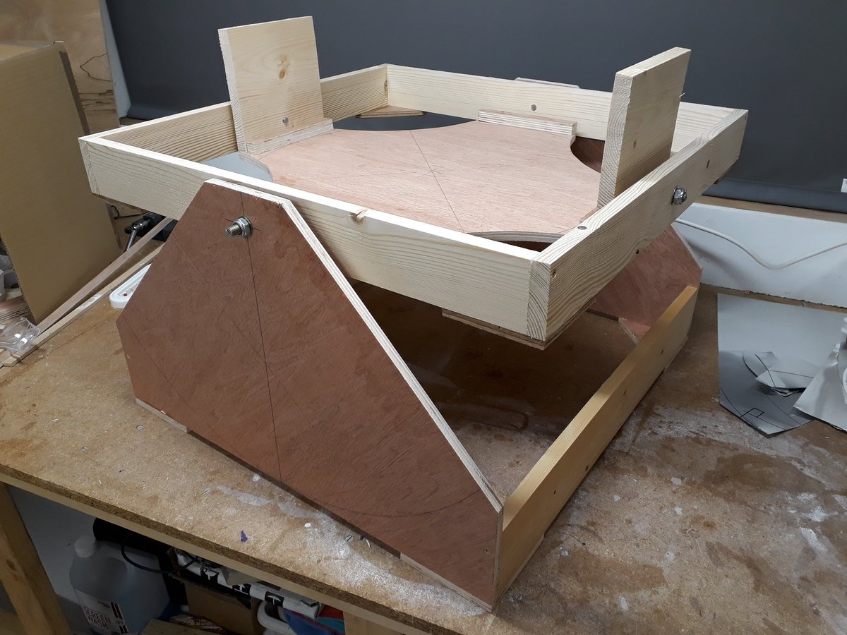 Slartybartfast's tweet image. Two-axis gimbal for supporting the 50cm mirror during silvering is done. #SpinCast epoxy mirror.