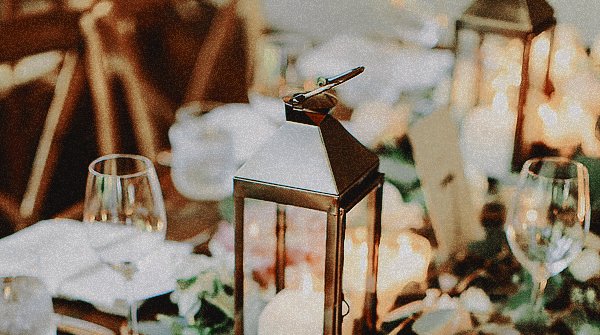 piasuhtri's tweet photo. 💒 ˗ˏˋ johndo au

A destination wedding. A best man who just broke up with the love of his life, and a wedding planner who's in love with one of the grooms. All in three months. 

What could possibly go wrong? https://t.co/PRO0TgyivK