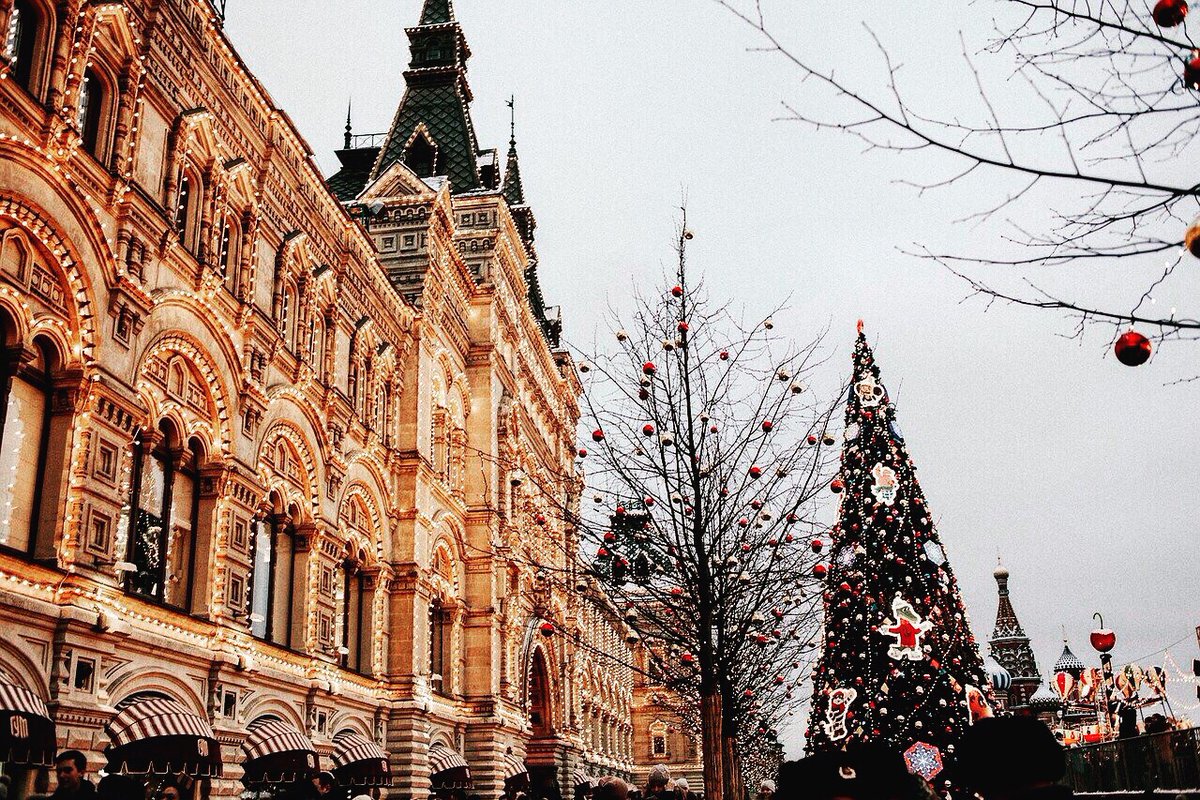 InsidersRussian's tweet photo. Happy New Year to everybody! May this year bring you a lot of happiness, peace, and prosperity! ❄️🎄🎅
#moscow #russia #russianinsiders https://t.co/EdgrkOSmsf