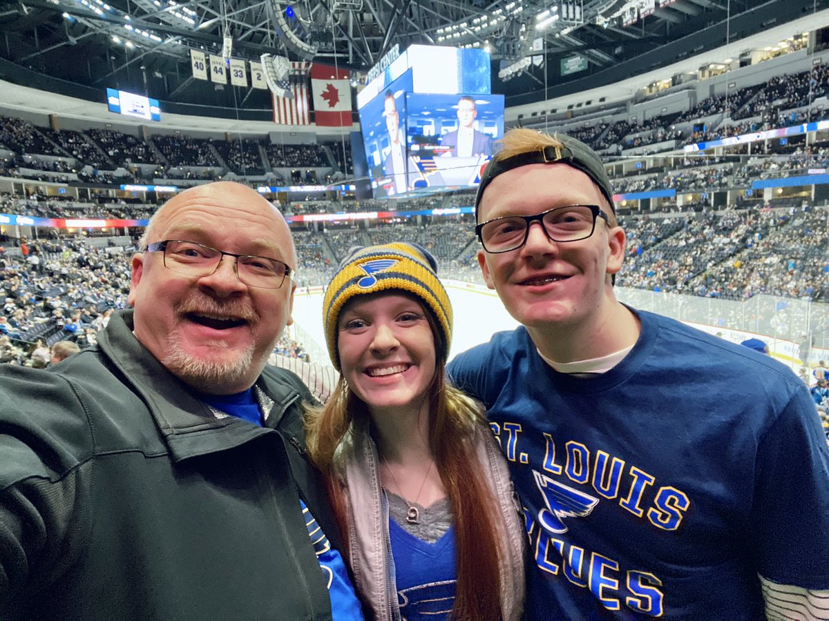 gingerberry15's tweet image. LET’S GO BLUES!!!!!
Braving enemy territory tonight.  @StLouisBlues #merrychristmasdad