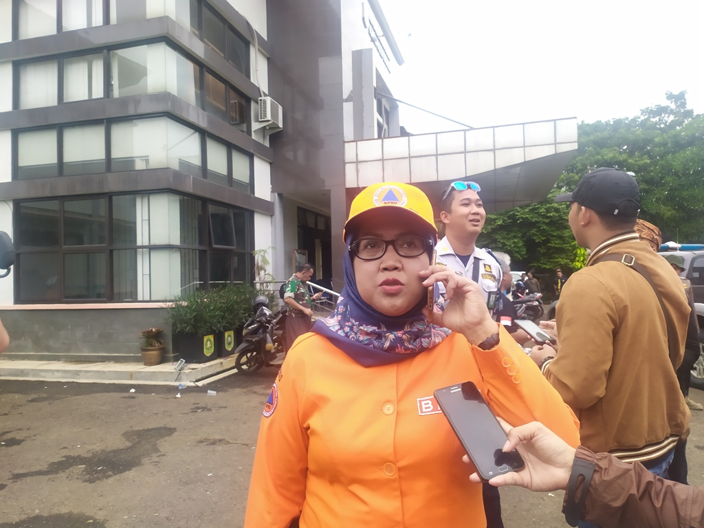 Diminta Anies Kendalikan Banjir, Bupati Bogor: Saya Bukan Avatar bit.ly/2sH2Su3 <a href="/aniesbaswedan/">Anies Rasyid Baswedan</a>