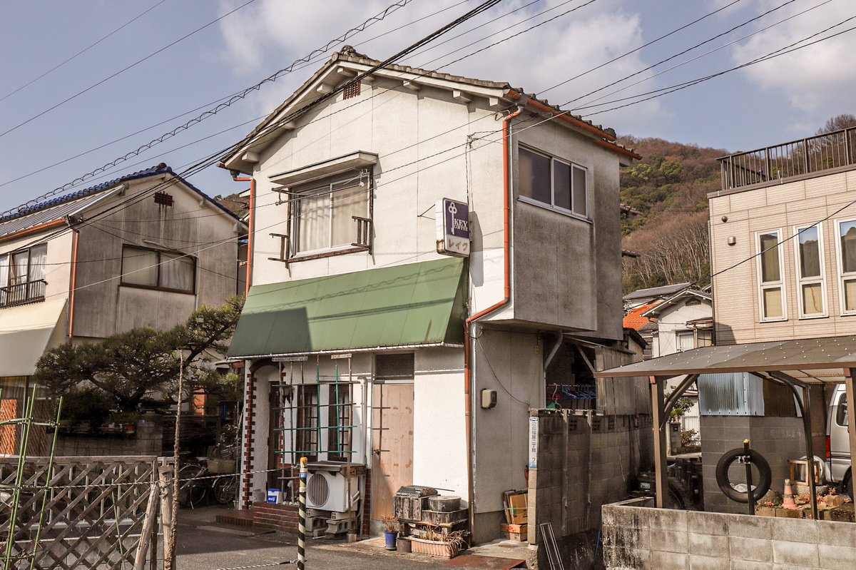 階段巡りツイッター 岡山大学周辺の学生食堂のレベルが高すぎる 俺が受験生だったらこれで岡山大学受験決めるわ いやでも駅周辺 の食堂もこんなん多いんだよな 岡山は食堂好きの天国 でも年始はやってねぇ