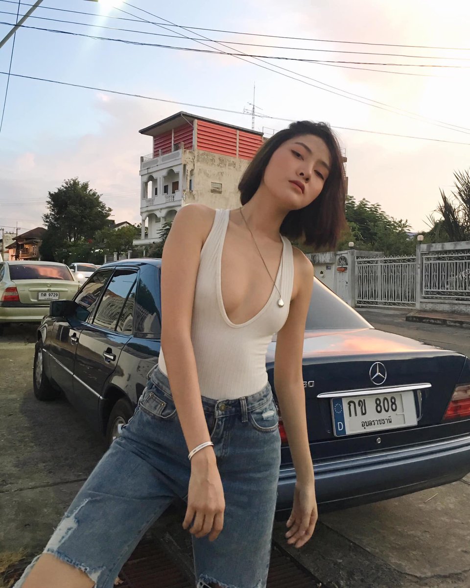 glua_pa's tweet photo. สาวตัวเล็ก2 https://t.co/BuOi2ra5sN