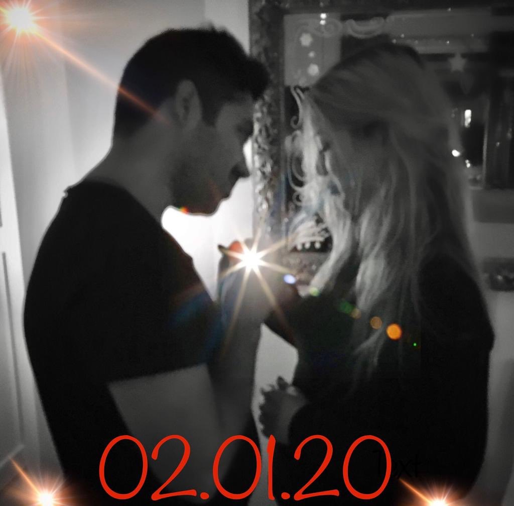 ahampay's tweet photo. Finally!
In 2/1/2020
After 2 years , 35 days, 12 hours, she said YES 💍❤️
#love
#whyborder
#refugee https://t.co/2Yz4HBchAW