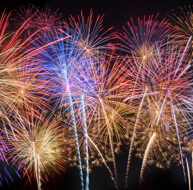 WHChoirSchool's tweet photo. Happy New Year, everyone--WE DID IT! We made our fundraising goal of $2,500, &amp; then some! We feel so fortunate to have the support of all who donated, shared our fundraiser w/ their online community, &amp; otherwise spread the word. Thank you! #Gofundme #gratitude #kidswhosing #whcs https://t.co/LaQcr30jcM