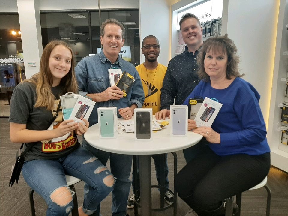 Nothing like a little late night CL action!! <a href="/DGurosky/">D GUROSKY</a> <a href="/dodgegators/">Dodge Taylor</a> <a href="/Lori_AnneHill/">Lori Hill</a> <a href="/KimGreenKerr/">Kim Kerr</a> 💪💪💪