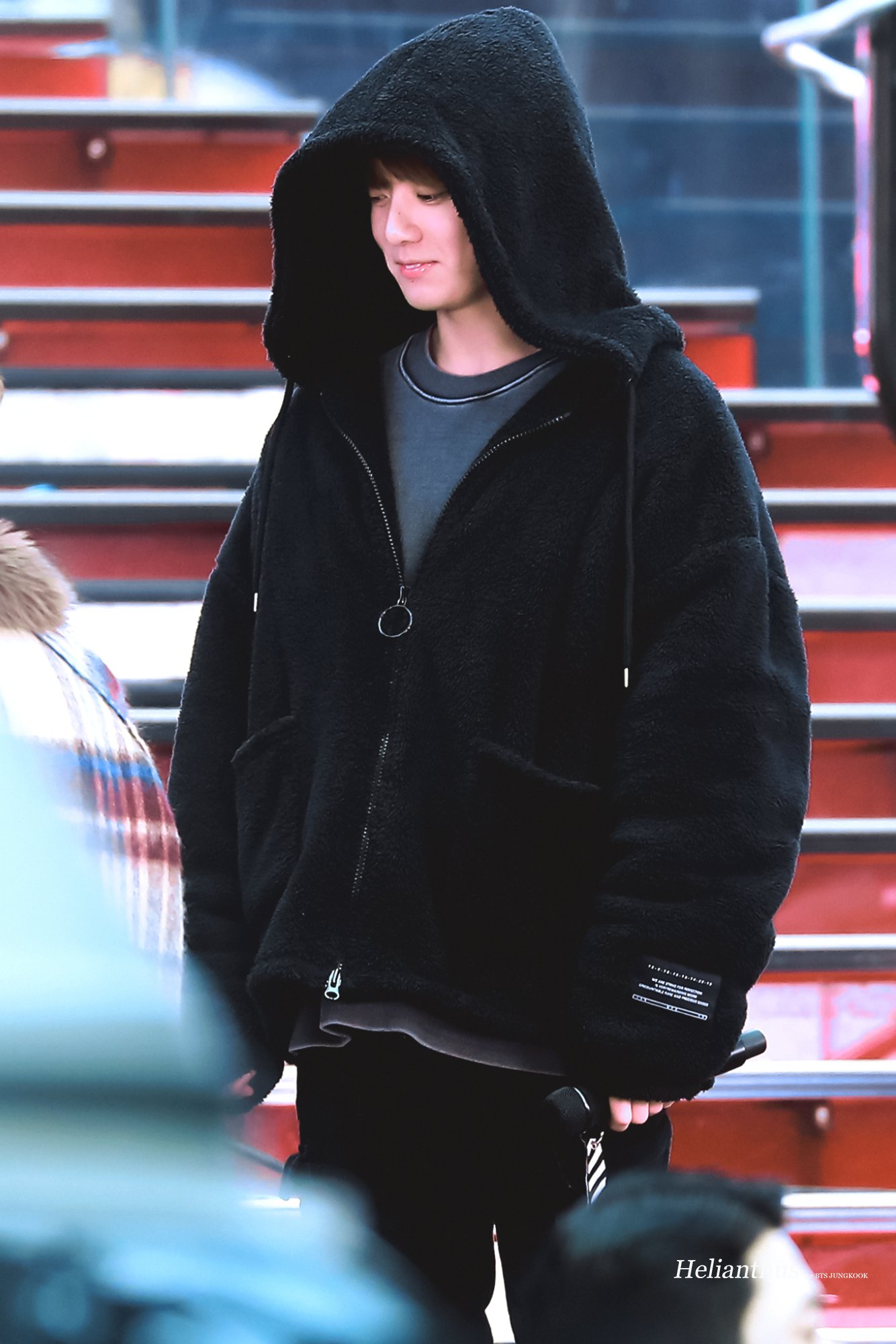 jungkook black sweatshirt