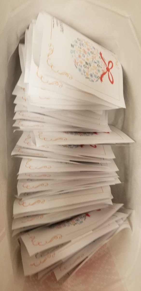 TheSuperFabLab's tweet photo. I wrote 135 personalized notes for each student along with a christmas ornament and hot chocolate. Happy holidays from your Science teacher #teachersoftwitter #iteach7th #TEACHers #teachertips #education #teaching https://t.co/ll2SNwDyQa