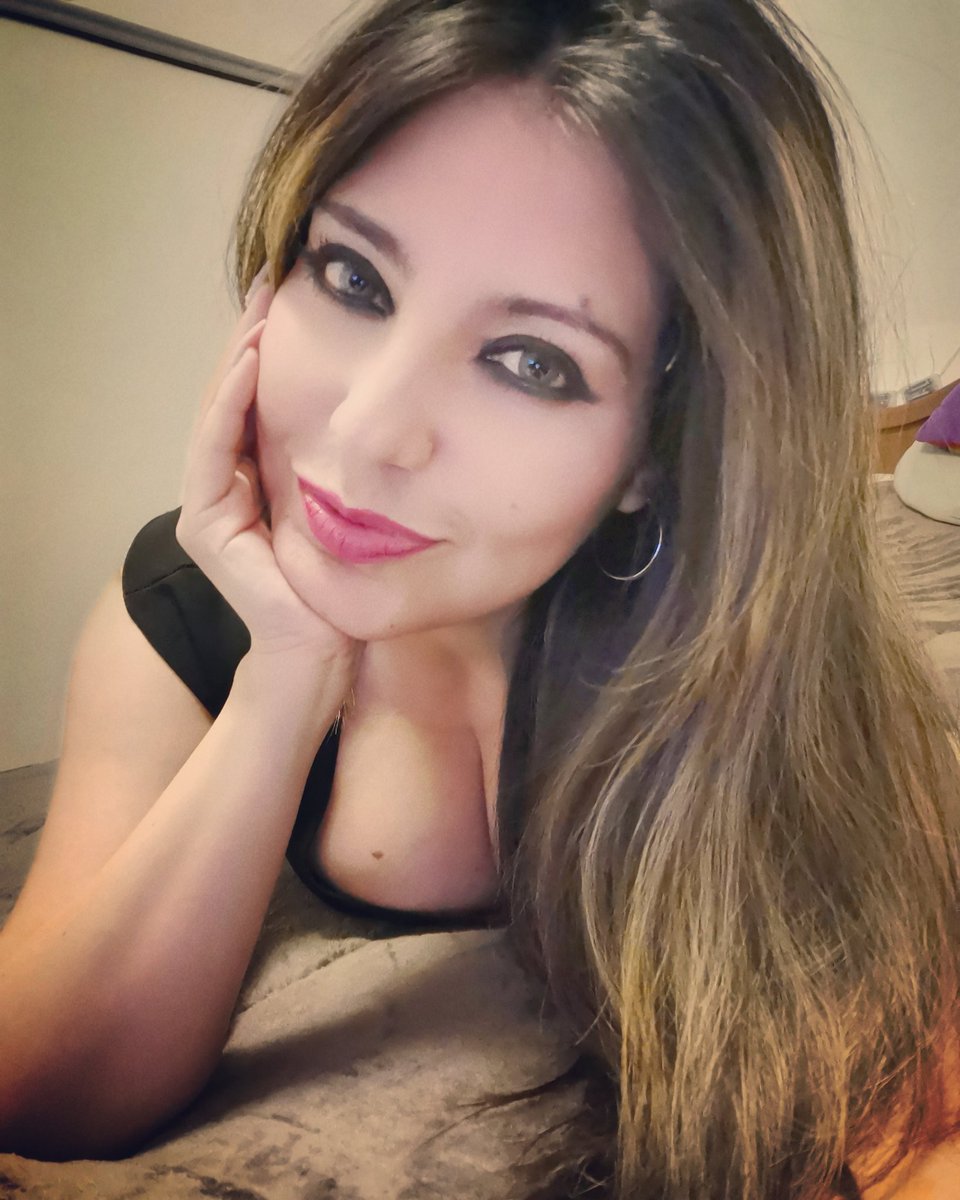 LeslyCanoM's tweet image. Así empezando este maravilloso año y en la víspera de mi día 😘

#Enero2020
#2DeEnero
#timeofmylife