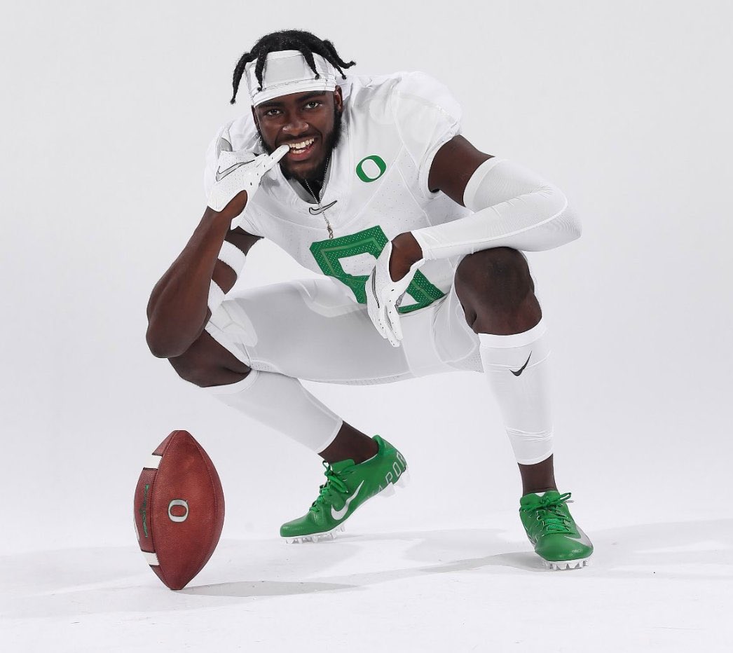 GDH415's tweet image. MANNING

#2Oregon | #GoDucks