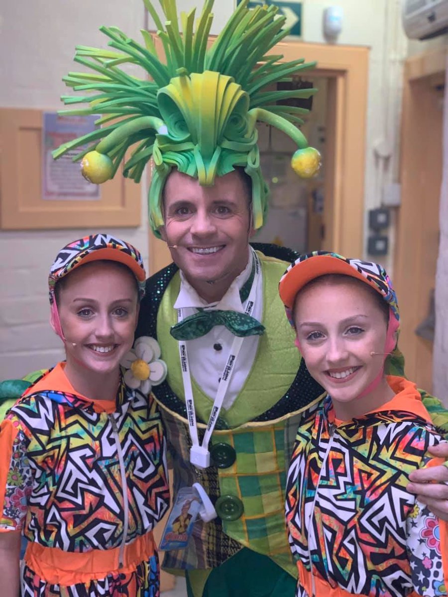 TheCurleez's tweet photo. Thanks to everyone who came to see us in Pinocchio @GlasgowPavilion  the show still runs to 12th Jan C&amp;A xx https://t.co/uRa90gND8w