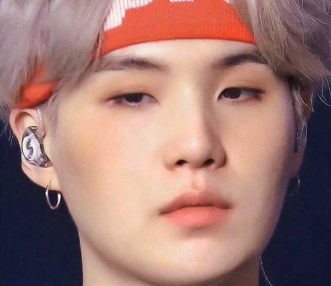 day 4: i want to boop yoongi’s button nose