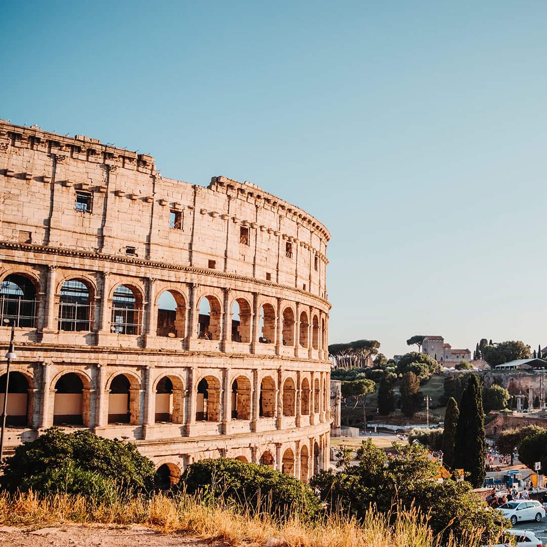 CheapiFlyFares's tweet image. Rome is a city built on layers: cascading ivy wrapped around ancient columns, ruins incorporated into modern structures and piazzas filled with remnants of 2,000-year-old temples 🍕😃.

Take off to #Rome from only $832 👉ifly.net.au/rome-flights 🇮🇹❤️. #cheapflights