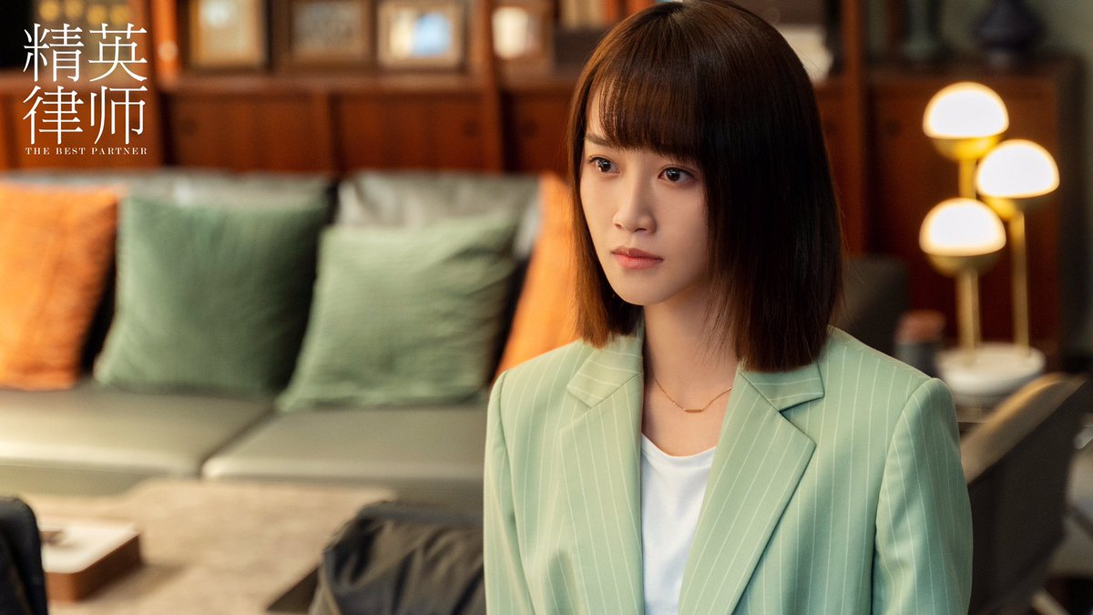 dramapotatoe's tweet photo. The currently airing legal drama #TheBestPartner, starring #JinDong, #LanYingying, #SunChun, and more, releases new posters and stills
#精英律师 #靳东 #蓝盈莹 #孙淳 #cdrama https://t.co/ypF2NYuY0Q